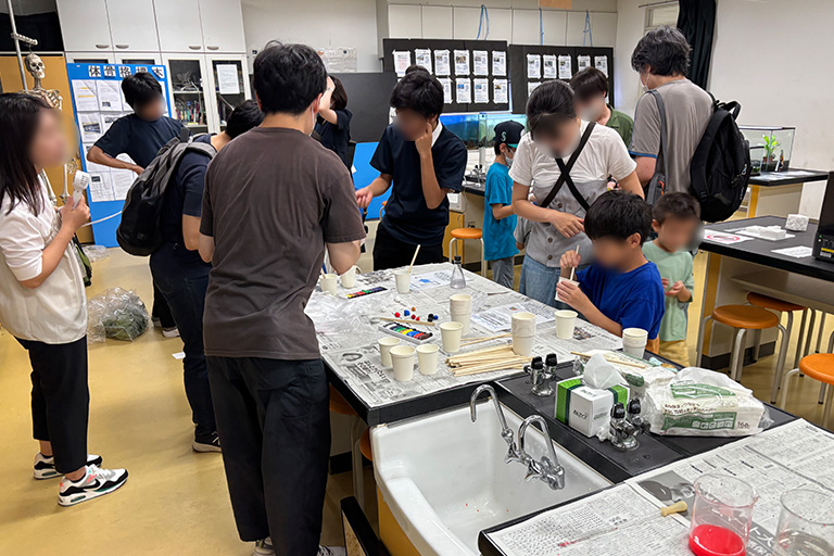 【開催報告】I部化学研究部が成城中学校・成城高等学校科学部と「成城祭」で科学実験イベントを開催(9/13・9/14)