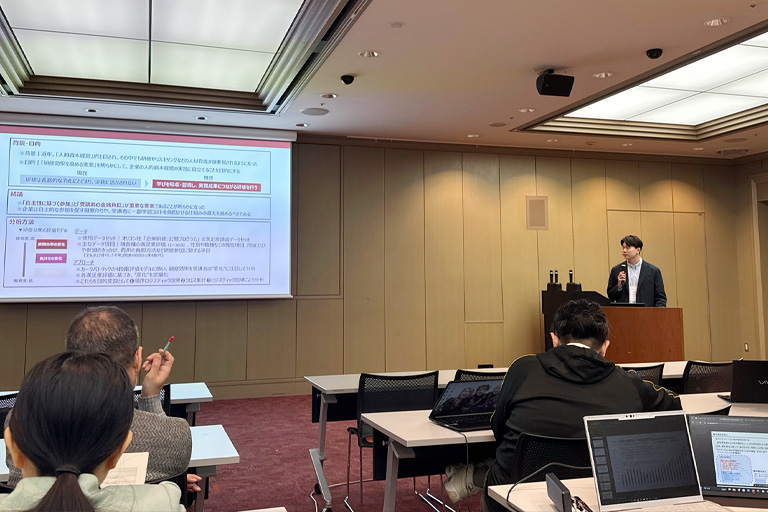 IDRユーザフォーラム2025において本学学生が企業賞を受賞